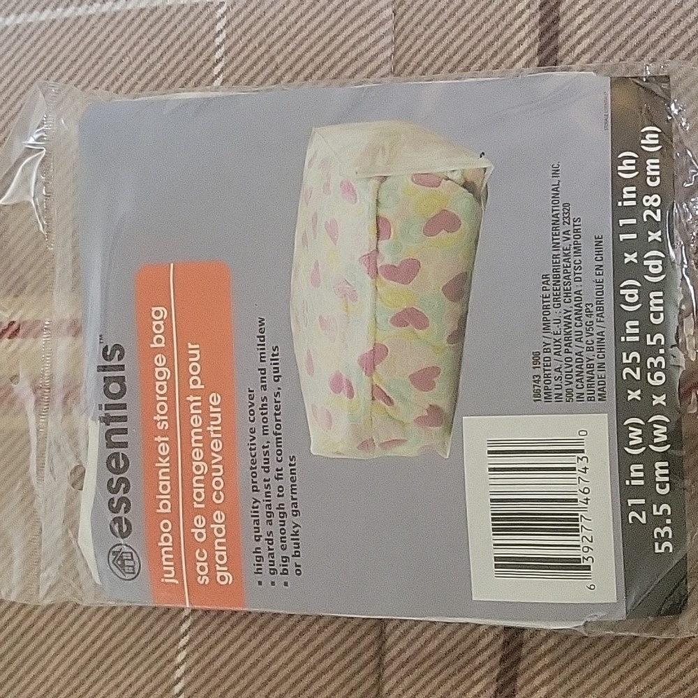 Jumbo blanket storage bag